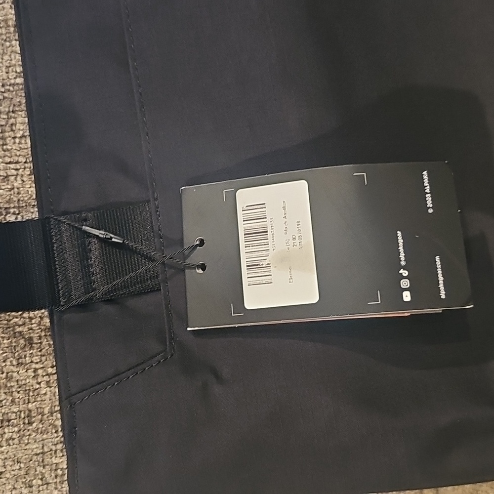 Alpaka Elements "BLACK" Tote Medium Unisex - Picture 9 of 12